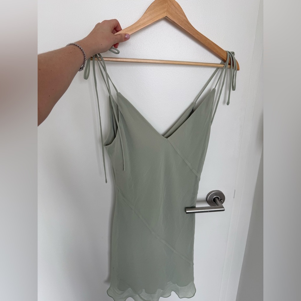 Wilfred Light Green Midi Dress